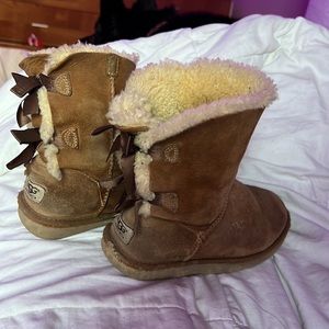 Tan UGG bailey bow boots